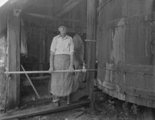 Turpentine "stiller" near Valdosta, Georgia, 1937. Creator: Dorothea Lange