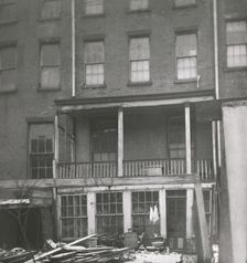 Turtle Bay Gardens, New York, New York, c1919. Creator: Frances Benjamin Johnston