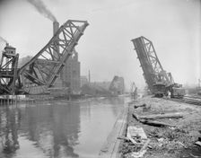 Twelfth St. Vascule (i.e. Bascule) Bridge, Chicago, between 1900 and 1906. Creator: Unknown