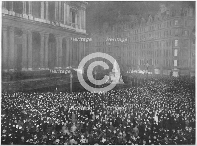 Twelve o'clock on New Year's Eve outside St Paul's Cathedral, London, c1902 (1903). Artist: Unknown.