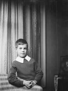 Twichell Mr., son of, portrait photograph, 1925 Nov. 19. Creator: Arnold Genthe