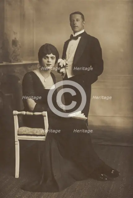 Two actors performing for "The Timbertown Follies" at a prisoner of...(between 1910 and 1919?). Creator: Unknown.