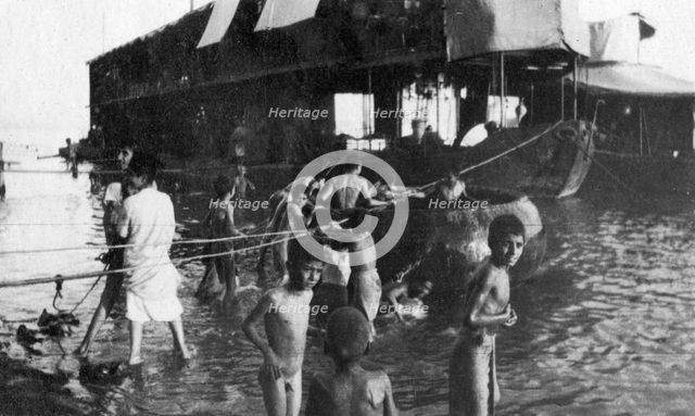 Two decker barge used to move British troops up the Tigris from Amarah to Baghdad, 1918. Artist: Unknown