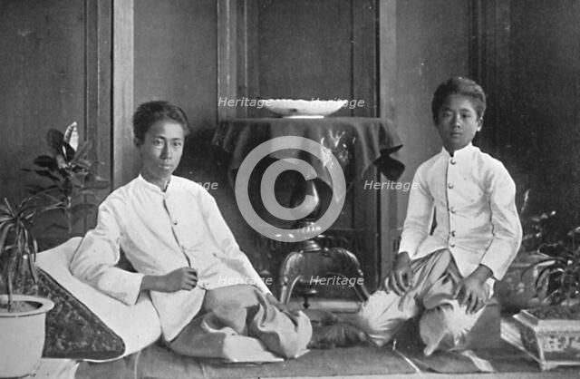 Two Siamese gentlemen, 1902. Artist: Unknown.