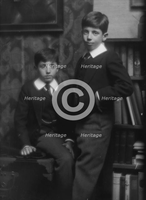Two unidentified boys, possibly children of Mrs. Isaac Untermeyer [i.e. Untermyer,]..., 1913. Creator: Arnold Genthe.