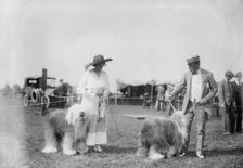 Tyler Morse and wife Allon Mae Fuller Morse, Islip, 1915. Creator: Bain News Service