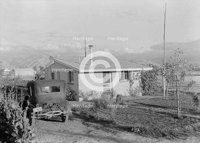 Type house at "Garden Homes", Kern County, California, 1938. Creator: Dorothea Lange.