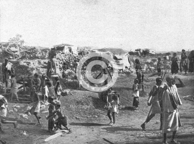 ''Types de Somalis; Le Nord-Est Africain', 1914. Creator: Unknown.