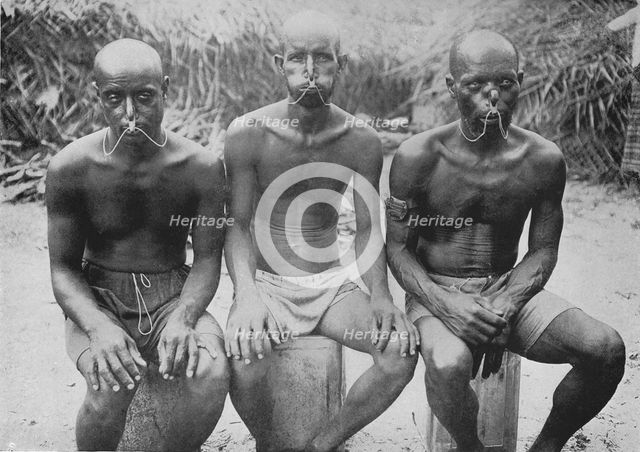 'Typical Pearl Drivers', c1890, (1910). Artist: Alfred William Amandus Plate.