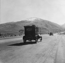 U.S. 99, Kern County, California, 1939. Creator: Dorothea Lange