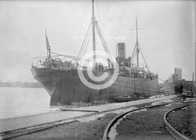 U.S.S Leonidas - Arriving with Mast of U.S.S. Maine, 1911. Creator: Harris & Ewing.