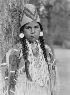Umatilla maiden, c1910. Creator: Edward Sheriff Curtis