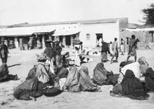 'Un coin du marche indigene de Magdala; Le Nord-Est Africain 1914. Creator: Unknown