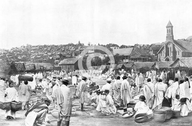 ''Un grand marche a Tananarive; Iles Africaines de la mer des Indes', 1914. Creator: Unknown.