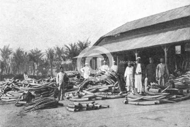 ''Un depot d'ivoire dans lAfrique orientale allemande; Afrique Australe', 1914. Creator: Unknown.