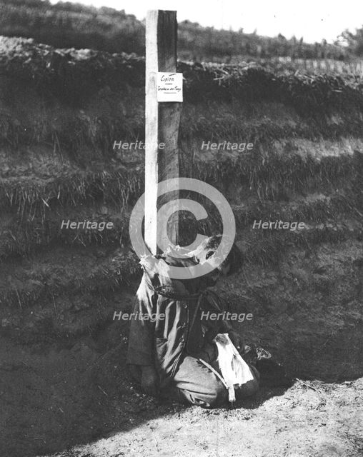 ''Un Exemple, Traitre a son pays', 1914. Creator: Unknown.