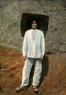 Un Mineur. Costume De Travail (A Miner in Work Clothes), 1900. Creator: Unknown