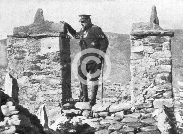 'Un nouvel ennemi: Le Bulgare; Le ysar des Bulgares, en decembre 1912, sur les ruine...1912 (1924). Creator: Unknown.