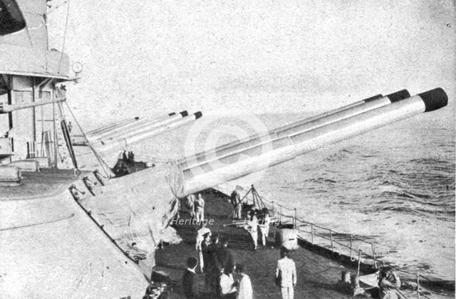 'Un nouvel ennemi: Le Bulgare; superdreadnought russe "Imperatrice-Marie...1915 (1924). Creator: Unknown.