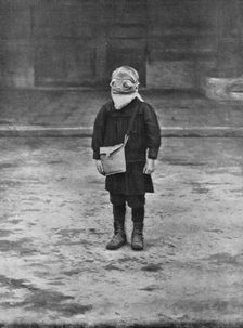 Un petit ecolier de Reims; comment, dans une ville ouverte, il faut proteger les enfants..., 1916. Creator: Unknown