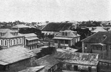 'Un quartier de Lagos; L'Ouest Africain 1914. Creator: Unknown