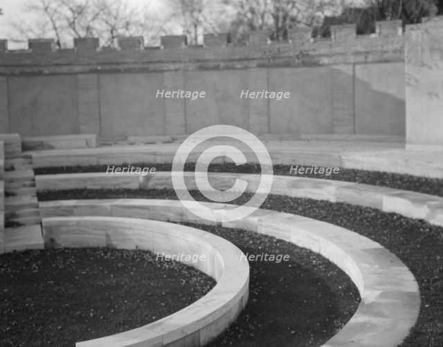 Untermeyer [i.e. Untermyer] garden, 1917 Creator: Arnold Genthe.