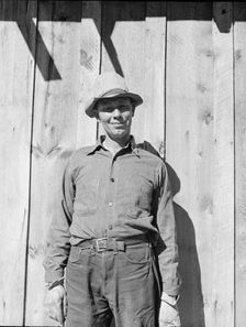 Untitled, between 1935 and 1942. Creator: Unknown