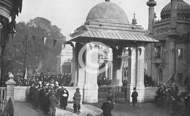 'Unveiling of the Indian Memorial Gateway by the Maharaja of Patiala, 26th October 1921', (1939).  Artist: Unknown.