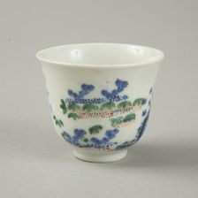 Underglaze blue month cup with polychrome enamelled decoration, second half of 19th century