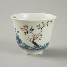 Underglaze blue month cup with polychrome enamelled decoration, second half of 19th century