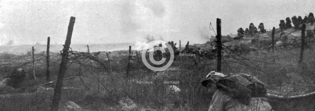''Une contre-attaque sur les pentes de Douaumont, le 11 avril dernier', 1916. Creator: Unknown.