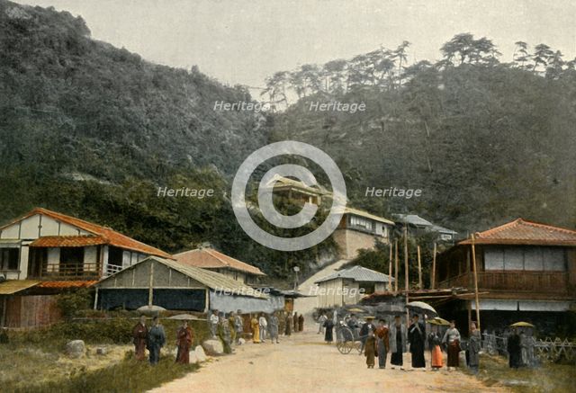 'Une Rue A Nunobiki, Pres De Kobe', (A Road in Nunobiki, near Kobe), 1900. Creator: Unknown.