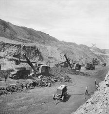 Unidentified opencast coal mine with Laing excavators extracting coal, 19/07/1948. Creator: John Laing plc
