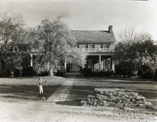Unidentified brick house, possibly in Virginia, between 1910 and 1935. Creator: Frances Benjamin Johnston