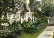 Unidentified city garden, probably New York, New York, c1922. Creator: Frances Benjamin Johnston