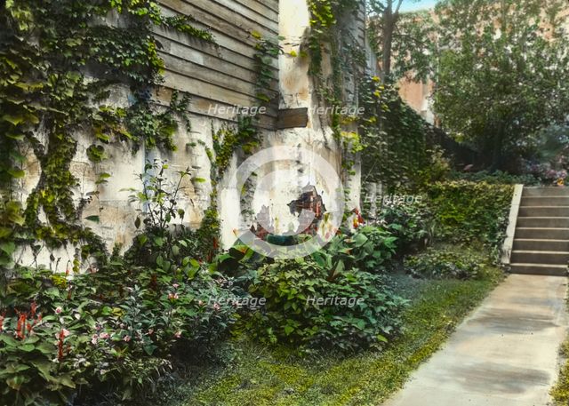 Unidentified city garden, probably New York, New York, c1922. Creator: Frances Benjamin Johnston.