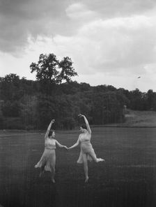 Unidentified dancers, possibly Elizabeth Duncan dancers, between 1911 and 1942. Creator: Arnold Genthe