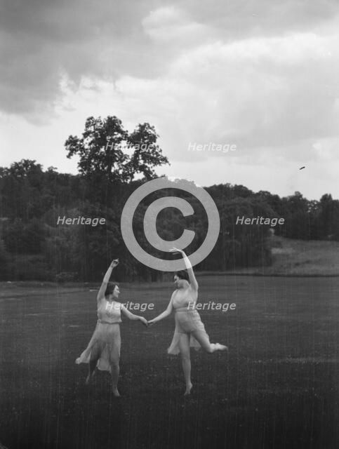 Unidentified dancers, possibly Elizabeth Duncan dancers, between 1911 and 1942. Creator: Arnold Genthe.