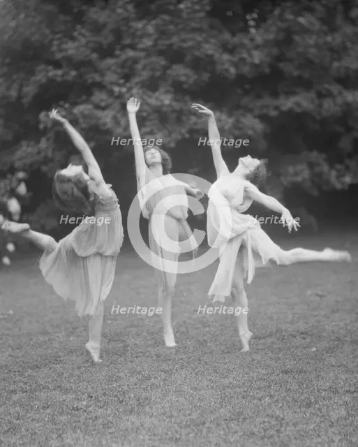 Unidentified dancers, possibly Elizabeth Duncan dancers, between 1911 and 1942. Creator: Arnold Genthe.