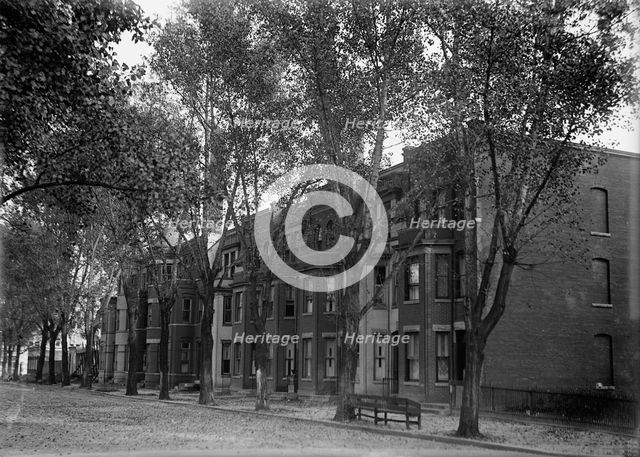 Unidentified Street Scene, 1913. Creator: Unknown.