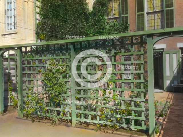 Unidentified townhouse garden, probably in New York, New York, c1922. Creator: Frances Benjamin Johnston.