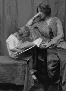 Unidentified woman and child, possibly Mrs. Charles I. McBurney and child, portrait..., ca. 1912. Creator: Arnold Genthe