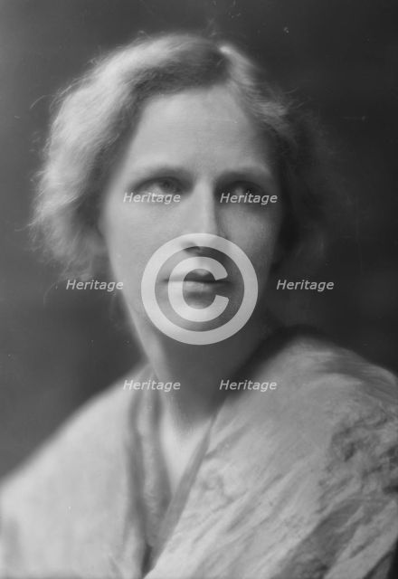 Unidentified woman, possibly Mrs. Augustin Duncan or Mrs. A.G. Motley, portrait photograph, 1915. Creator: Arnold Genthe.