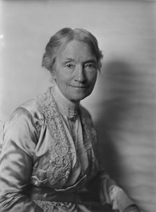 Unidentified woman, portrait photograph, between 1911 and 1942. Creator: Arnold Genthe