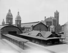 Union Depot, Toronto, between 1890 and 1901. Creator: Unknown