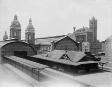Union Depot, Toronto, between 1890 and 1901. Creator: Unknown
