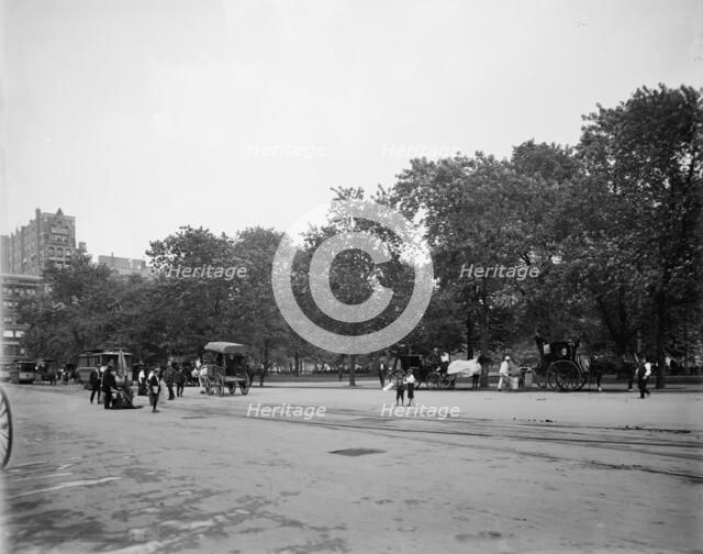 Union Square [Park] from Tiffany's, between 1900 and 1905. Creator: Unknown.