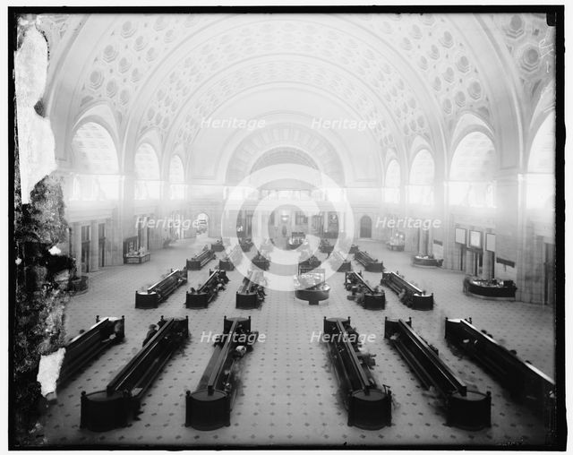 Union Station, between 1910 and 1920. Creator: Harris & Ewing.
