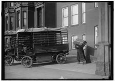 Union Transfer Company truck, between 1914 and 1918. Creator: Harris & Ewing