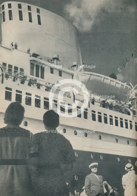 'Universal admiration was accorded to the fine performance of the Bremen', 1936. Artist: Unknown.